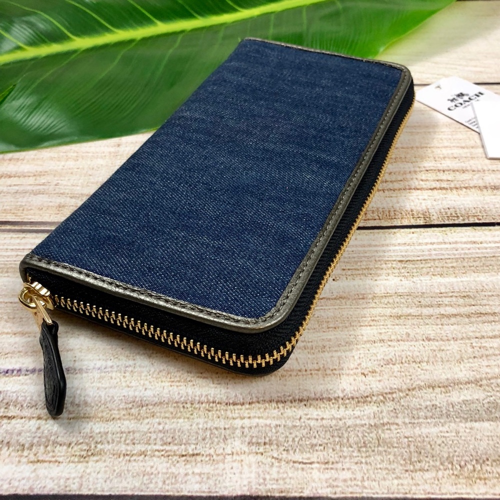 COACH ACCORDION ZIP WALLET  DENIM MULTI/LIGHT GOLD - Picture 4 of 7